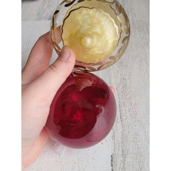 Blown glass pointed red gold trim set ornament Xmas mistletoe - Picture 6 of 6